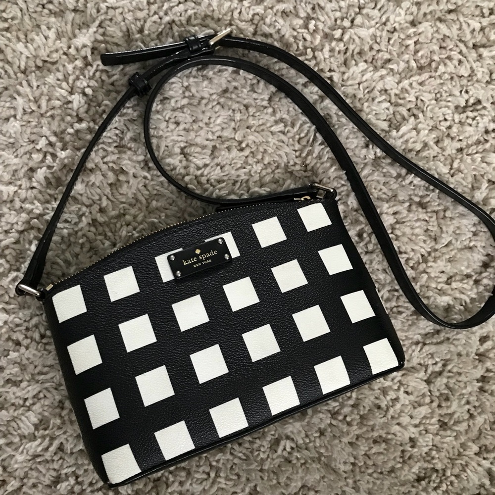 Kate Spade crossbody- excellent condition